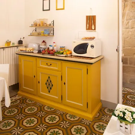 Domus Liventa ベッド・アンド・ブレックファスト Cursi