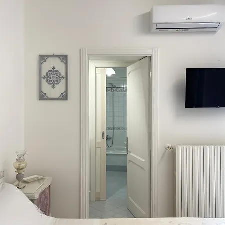 Domus Liventa לינה וארוחת בוקר Cursi