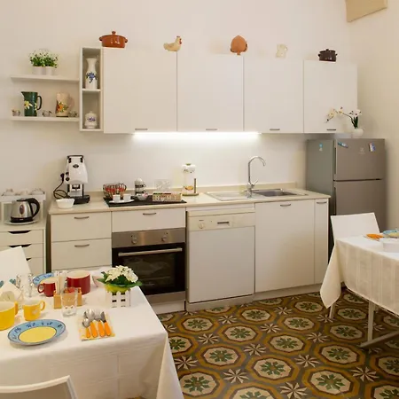 לינה וארוחת בוקר Domus Liventa